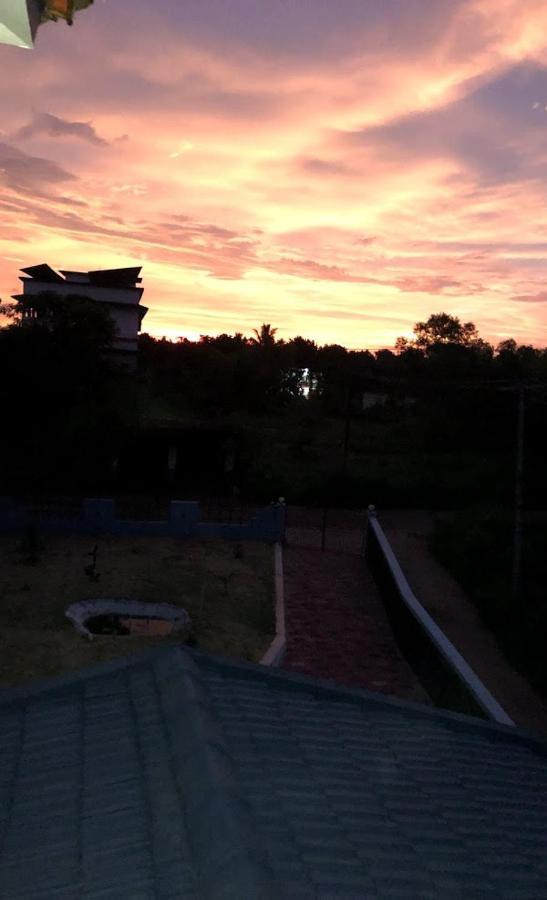 7TH HEAVEN Kannur Chakkarakkal Bagian luar foto