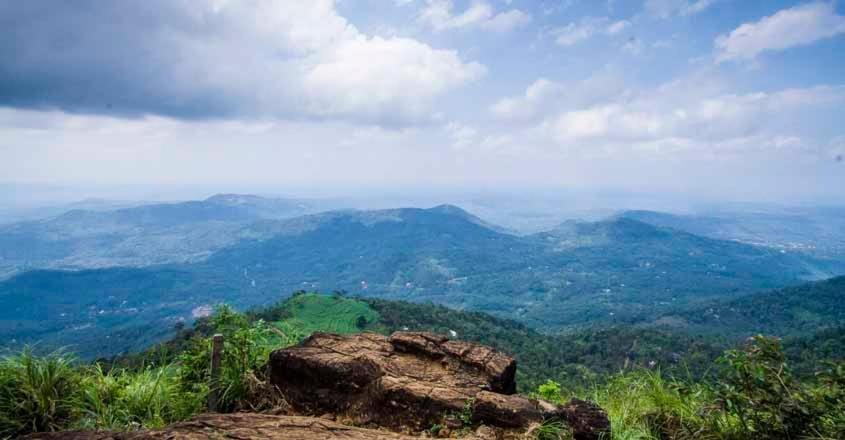 7TH HEAVEN Kannur Chakkarakkal Bagian luar foto